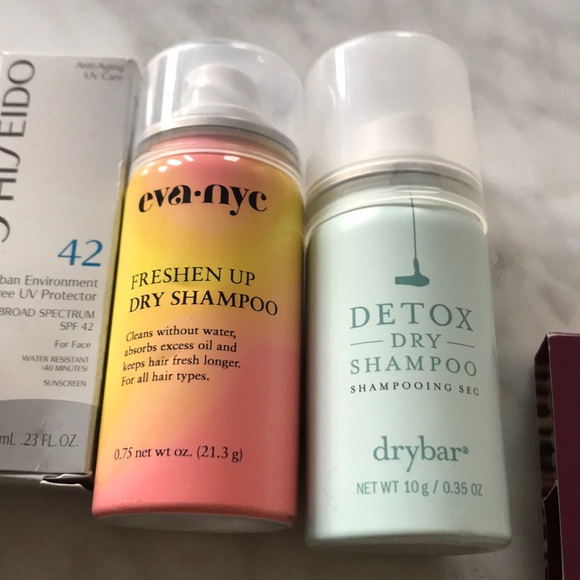 Dry shampoo and Shiseido sunscreen set - Picture 2 of 4